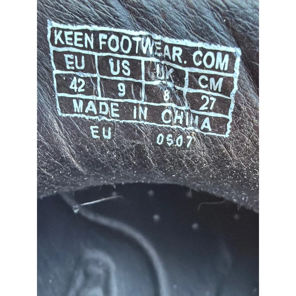 KEEN Presidio Mens Black Leather Walking Shoes Low Top Oxfords Size 9 0507